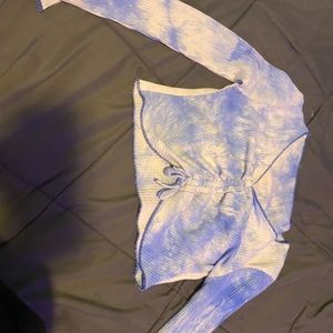 long sleeve crop top